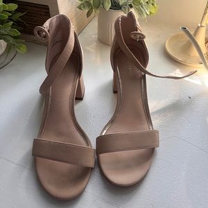 Tan Heels
